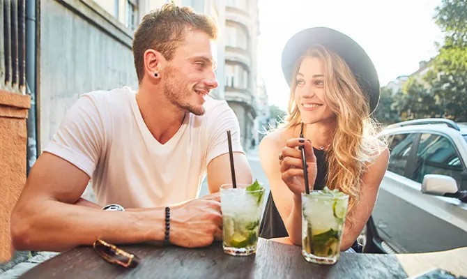 
 AmourFeel Website Review In 2024 - Free Credits, Costs, Legality
